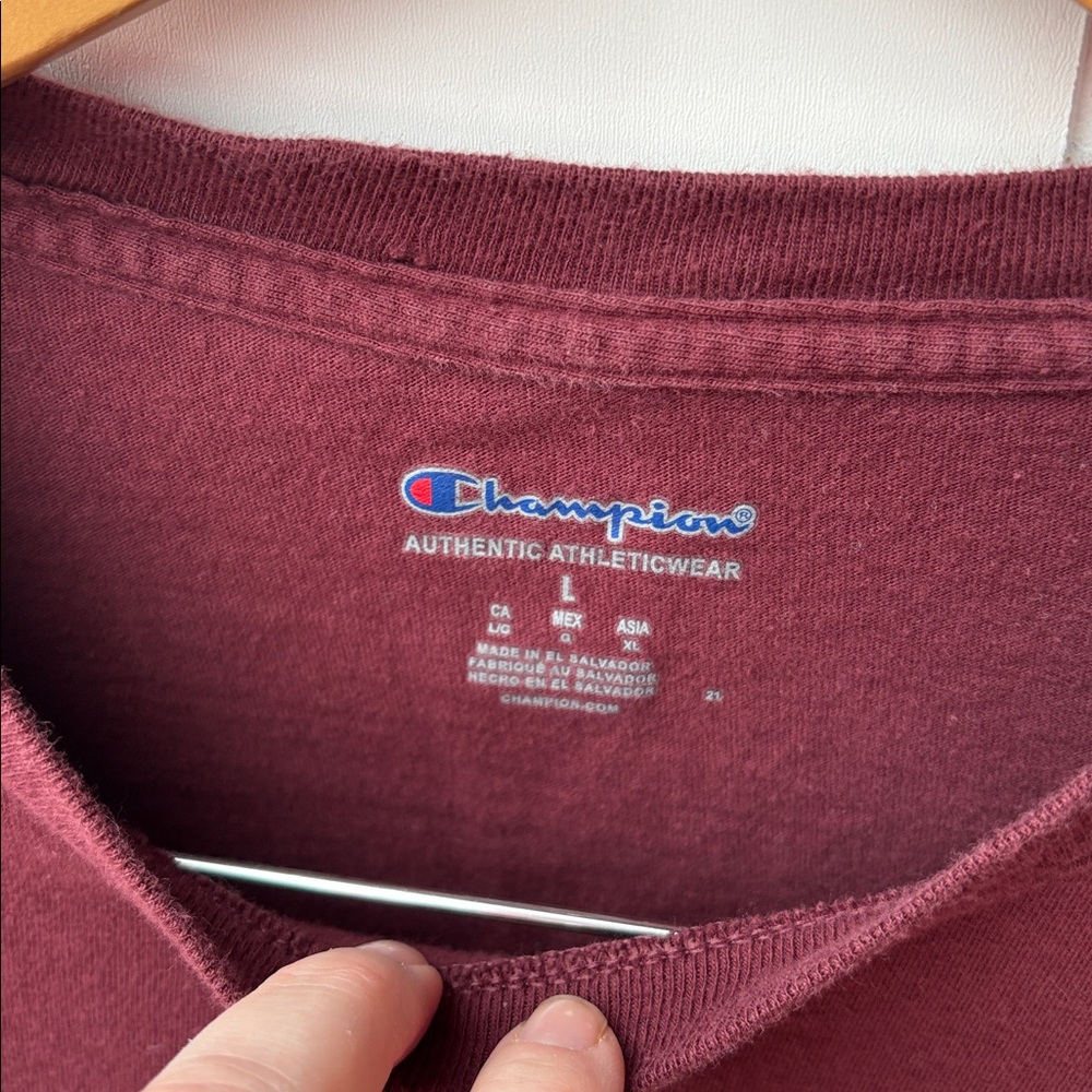 Champion maroon Tee! Men’s Large - Picture 3 of 5